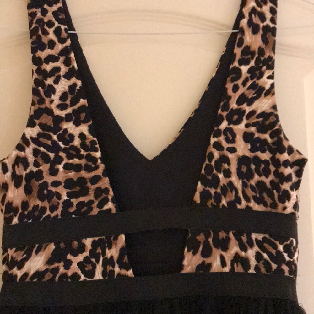 Leopard print mini skirt with tule